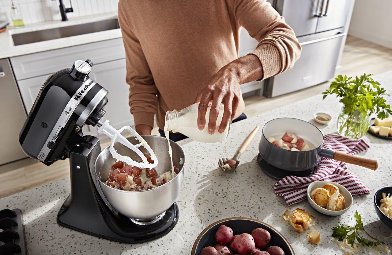 KitchenAid Classic Series K45SS Standmixer mit Kippkopf, 4,5 l, Onyx-Schwarz